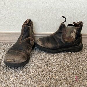 Blundstone Kids 537 Chelsea Ankle Boot Camo Leather Outdoor Unisex UK 10 U.S. 11